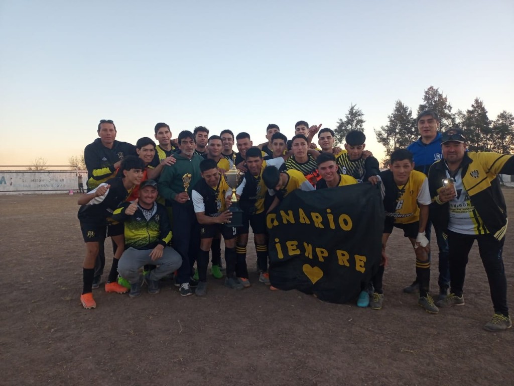 El C.A.R.E campeón de la copa de plata.