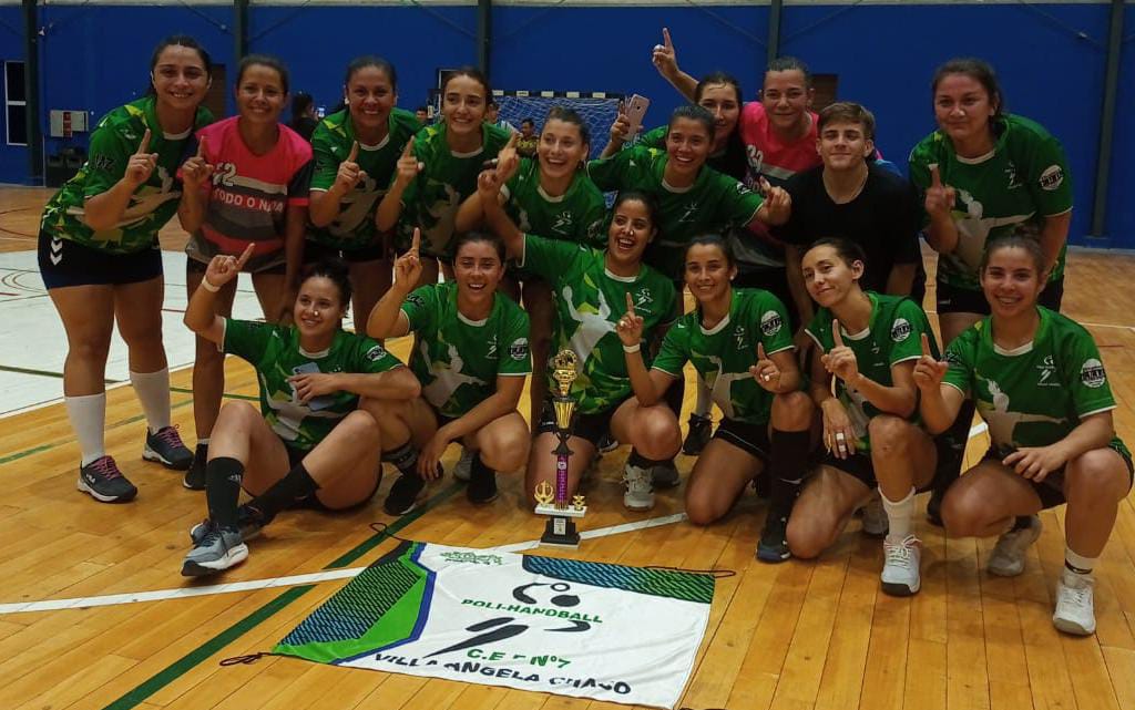 EL HANDBALL CHAQUEÑO CERRÓ SU AÑO EN VILLA ÁNGELA.